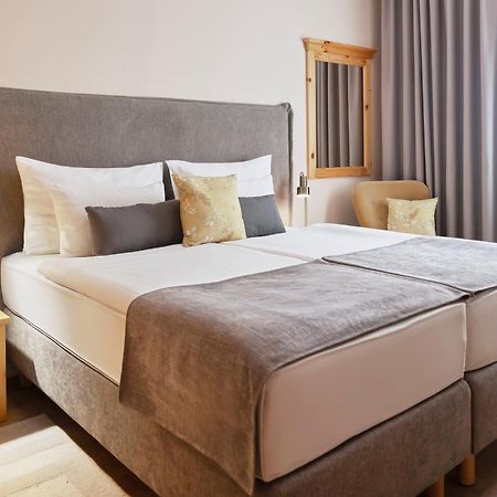 Hotel Kadoor 카를로바츠 외부 사진