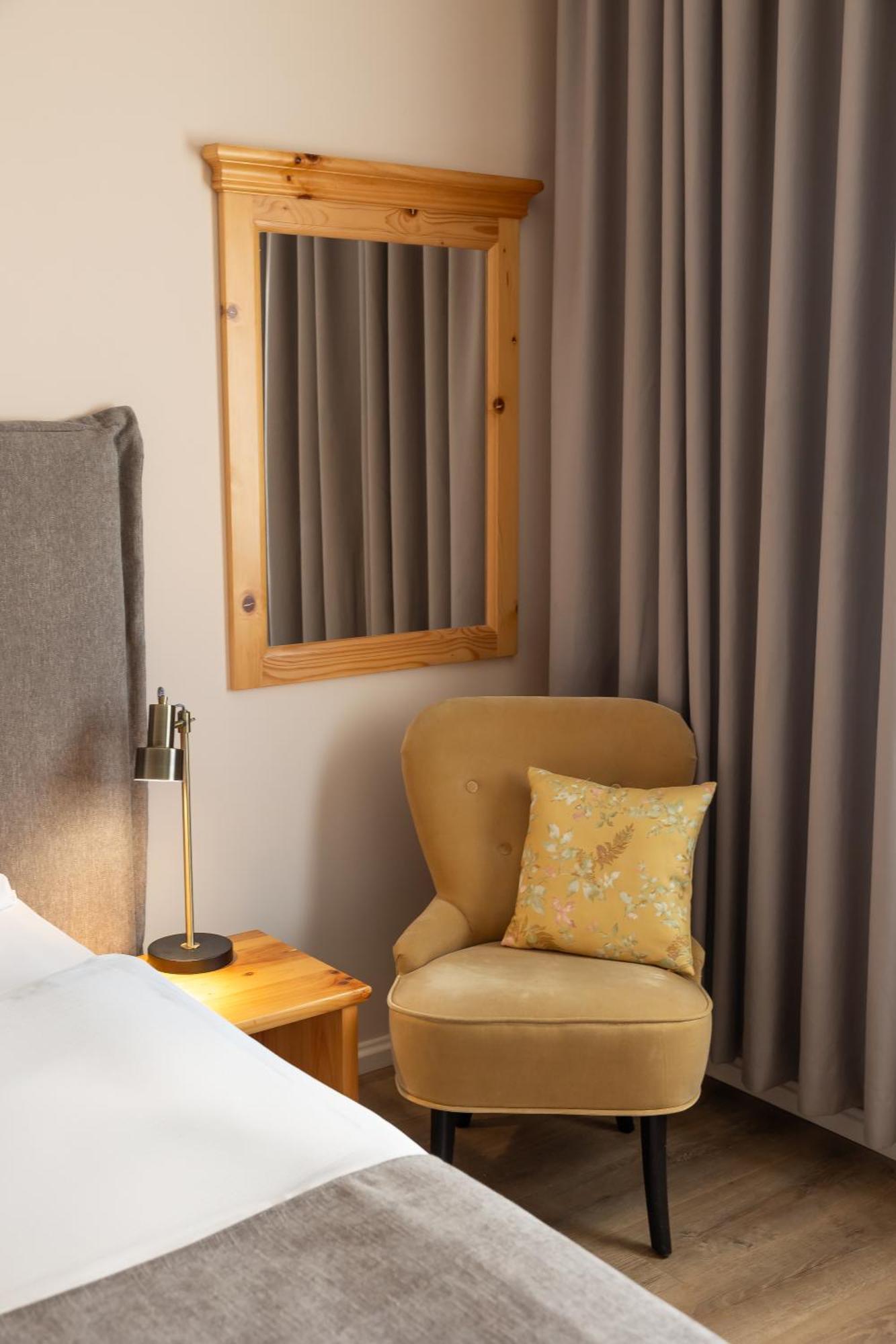 Hotel Kadoor 카를로바츠 외부 사진