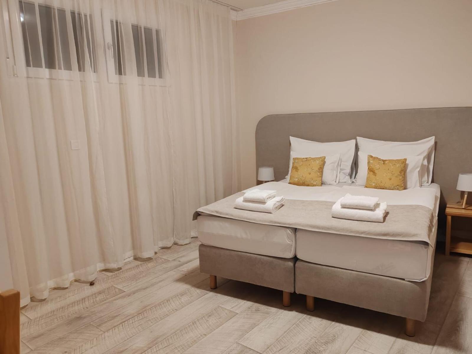 Hotel Kadoor 카를로바츠 외부 사진